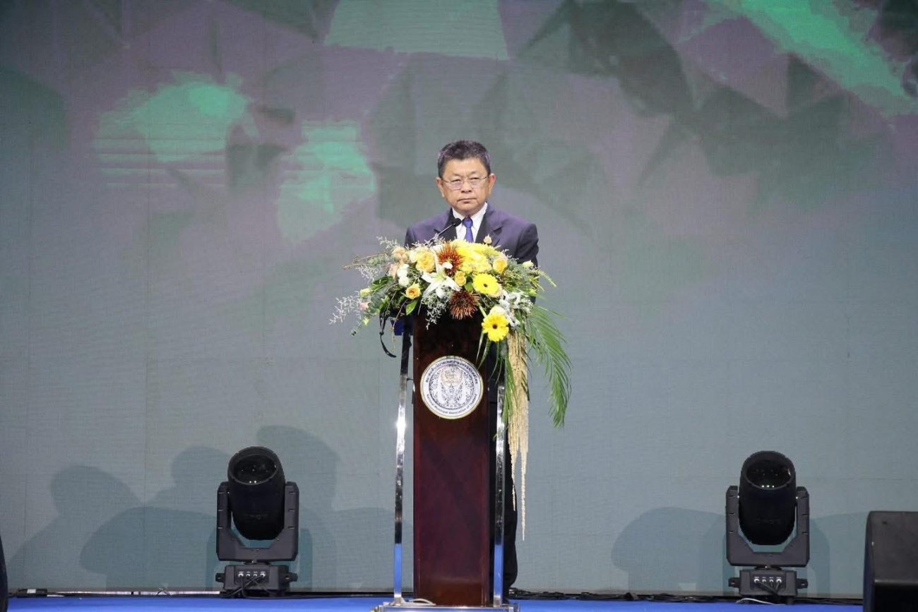 วันพฤหัสบดีที่ 18 กันยายน 2568 เวลา 09.00 น. นางสาวจุไรวรรณ เผือกเล็ก นายกเทศมนตรีตำบลนาดี มอบหมายให้ สท.คมสันต์ ปิ่นสุข เลขานุการสภาฯ / สท.ชัยสฤต โพธิสิทธิ์ / สท.สมชัย ขาวพุ่ม / สท.ฐนกร คำกลั่น เข้าร่วมการประชุมและสัมมนาทางวิชาการสมาคมสันนิบาตเทศบาลแห่งประเทศไทย ครั้งที่ 2/2568 ประจำปี พ.ศ.2567 ณ อาคารชาเลนเจอร์ อาคาร 2 ศูนย์แสดงสินค้าและการประชุม อิมแพ็ค ชาเลนเจอร์ เมืองทองธานี อำเภอปากเกร็ด จังหวัดนนทบุรี โดยมีนายขจร ศรีชวโนทัย รองปลัดกระทรวงมหาดไทย เป็นประธานกล่าวเปิดการประชุมและปาฐกถาพิเศษ